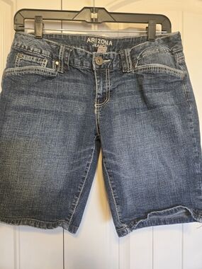 Arizona Jean Company Blue Denim Jean Shorts